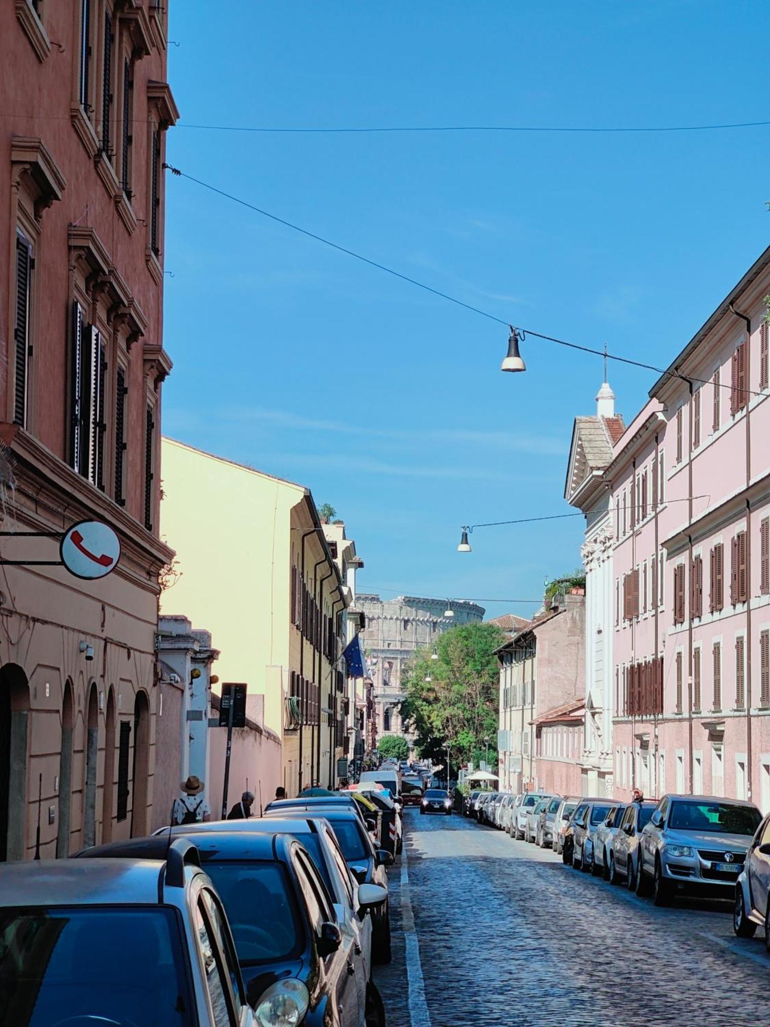 Domus Iulia - Colosseo Рим Екстериор снимка